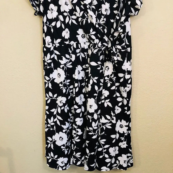 Black & White Floral Print Faux Wrap Midi Empire Waist Dress Plus Size - Picture 4 of 7